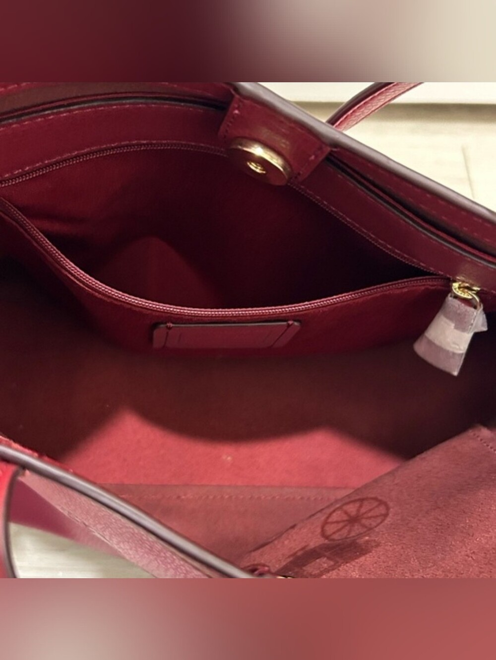 Coach Gallery Tote Horse & Carriage Logo Tote – NWT Magenta/Berry C5775 - Picture 12 of 13